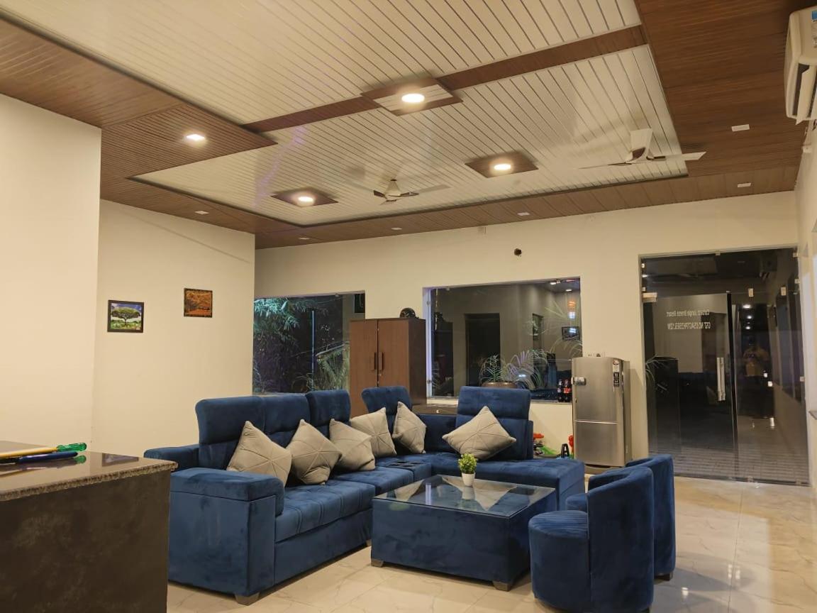 Corbett Jungle Breeze Resort Рамнаґар Екстер'єр фото